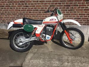 ② KTM 250 1980