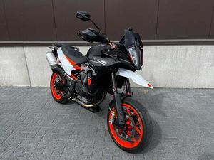 ② KTM SMT 890