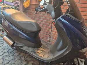 SCHLACHTE EIN PEUGEOT ELYSEO 50 CM