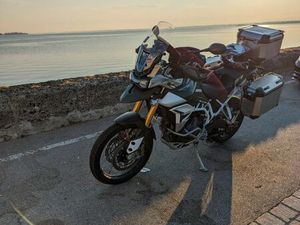 TRIUMPH TIGER 900 RALLY PRO