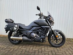 HONDA CTX 700 N DCT, NIEDRIGE SITZPOSITION, ÄHNLICH