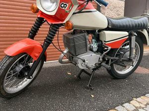 OLDTIMER ETZ 250 SUCHT NEUEN LIEBHABER.