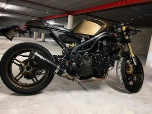 ② SPEED TRIPLE CAFE RACER