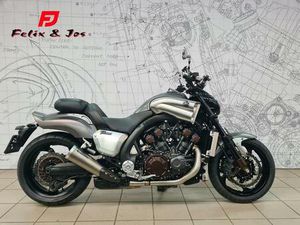 ② YAMAHA VMAX1700 (ANNÉE DE CONSTRUCTION 2015)