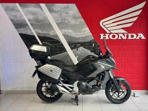 ② HONDA NC750X DCT (ANNÉE DE CONSTRUCTION 2019)