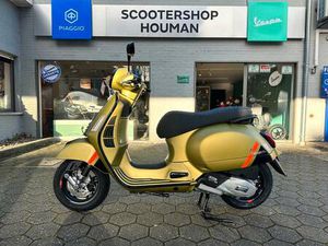 ② VESPA GTS SUPER SPORT 125 CC 1.200KM VERDE AMBIZIOSO MATT DEM