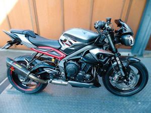 ② STREET TRIPLE 765CM³ ABS RS OHLINS 2022 123CV GAR 1.2.3ANS