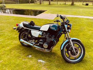 ② YAMAHA XS 1100
