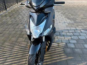 ② KYMCO AGILITY 16+ 50 CC SCOOTER MOET DRINGEND WEG!!!