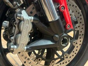 DUCATI - MONSTER 796