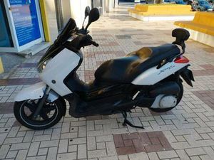 YAMAHA - X MAX 250