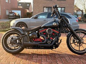 HARLEY-DAVIDSON SOFTAIL FXSB BREAKOUT 103