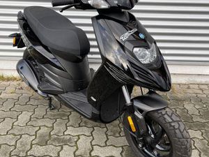 PIAGGIO TPH 125 / TOP ZUSTAND / WENIG KM / TÜV NEU