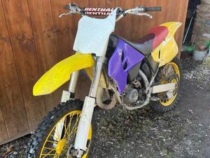 SUZUKI RM 125