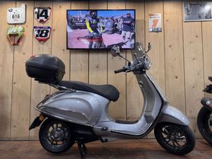 PIAGGIO VESPA ELETTRICA 70 2022 70 CM3 | SCOOTER | 2 438 KM | 78240 CHAMBOURCY