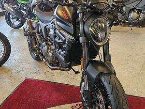 DUCATI MONSTER 937 PLUS SCHWARZ