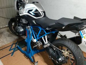 BMW R1200R LC