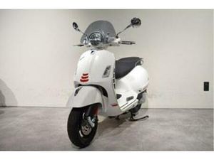 VESPA GTS 300 HPE BIANCO | 2021 | 456KM — SCOOTERS | VESPA — MARKTPLAATS