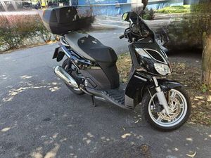 APRILIA SPORTCITY 250 – SAMO 10.000 KM! SVJEŽE SERVISIRAN! PRILIKA!, 2008 GOD.