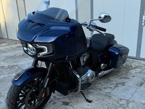 INDIAN CHALLENGER DARK HORSE →