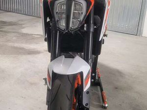 KTM 890 DUKE R BIANCO