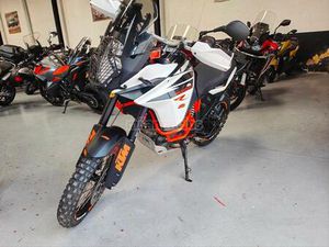 KTM - 1090 ADVENTURE