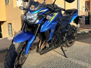 SUZUKI - GSX-S 750