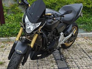 HONDA HORNET 600 R ÉDITION SPECIAL RIZZOMA