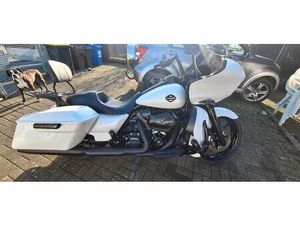 HARLEY DAVIDSON ROAD GLIDE 2020