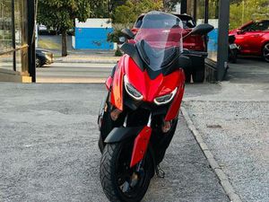 YAMAHA XMAX 250