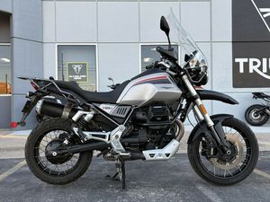 2022 MOTO GUZZI V85