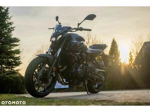 YAMAHA MT