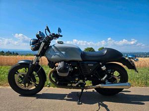 MOTO GUZZI V7 STONE I LIEBHABER MOTORRAD FÜR DIE SAISON 2026