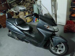 SUZUKI BURGMAN 250 MILHARADO