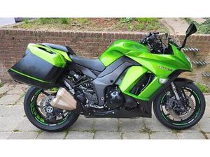 ② KAWASAKI Z1000SX