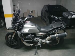 MOTO GUZZI V85TT FARO (SÉ E SÃO PEDRO)