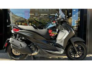 VENDO PIAGGIO BEVERLY 400 S ABS-ASR (2021 - 24) USATA A ROMA (CODICE 9891065) - MOTO.IT