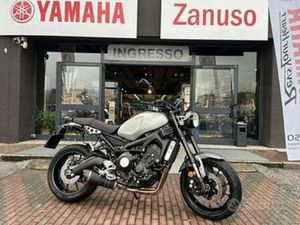 YAMAHA XSR 900