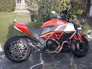 MOTORRAD DUCATI DIAVEL 1200