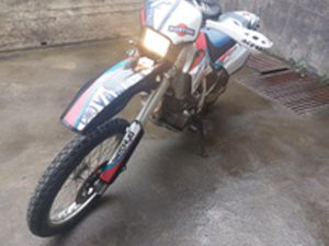 TT 600 E