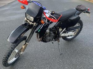 SUZUKI DRZ400 2001 - LOW MILEAGE - JUST SERVICED