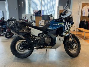 2024 HUSQVARNA NORDEN 901