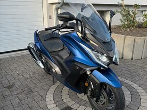 KYMCO AK550 SUPER TOURING ROLLER MAXISCOOTER