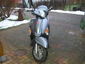 MOTORROLLER KYMCO LIKE 50 KE10AA BJ.2018 DUNKELGRAU-METALLIC