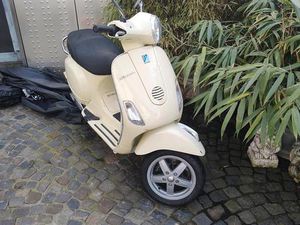 VESPA LX 50 ROLLER