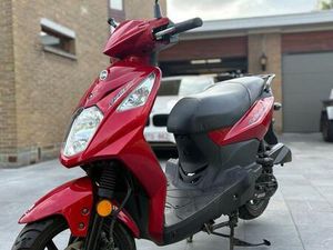 ② SYM ORBIT B KLASSE