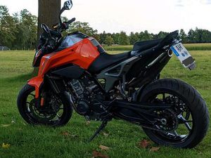 KTM DUKE 790 (105PS)/ ABS / QUICKSHIFTER / TECH PACK / TRACK MODE