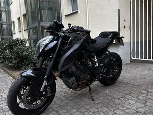 KTM SUPERDUKE R 1290