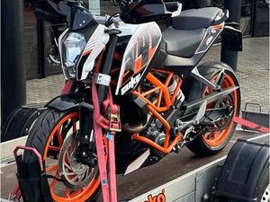 KTM DUKE 390 ABS