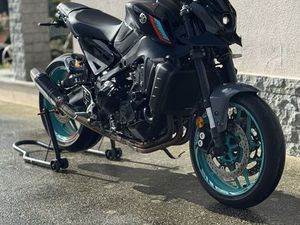 YAMAHA MT09 FULL POWER TORRES VEDRAS (SÃO PEDRO, SANTIAGO, SANTA MARIA DO CASTELO E SÃO MIGUEL) E MATACÃES